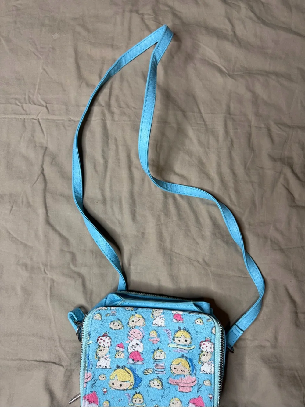 Disney Alice in Wonderland Tsum Tsum Crossbody Bag Purse Tote Cheshire
